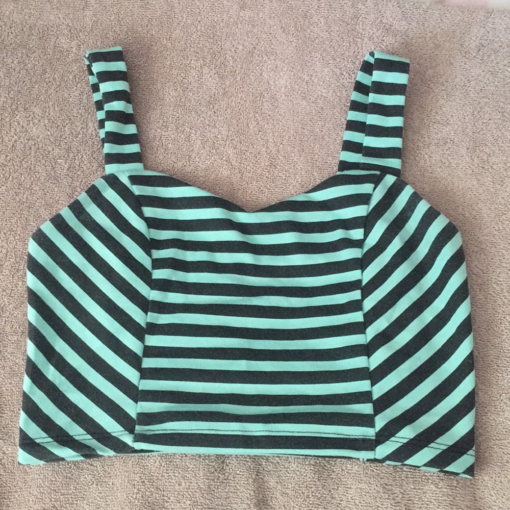 crop top